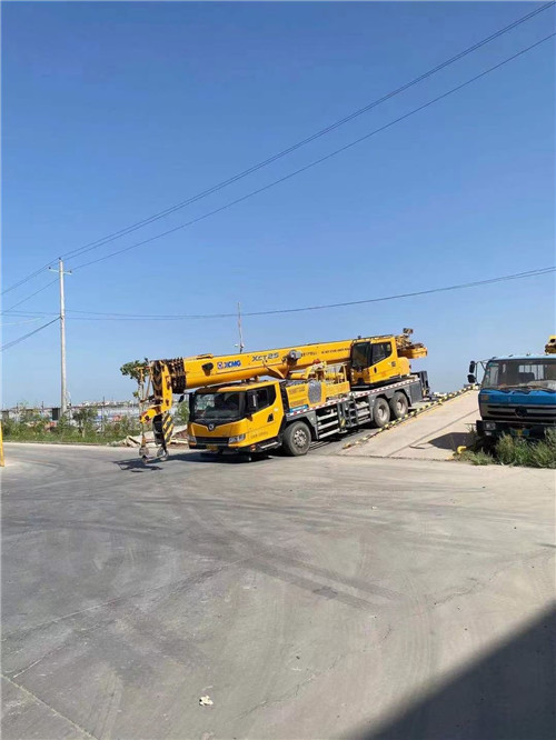 金水区吊车作业时，可能会产生哪些额外收费项目？