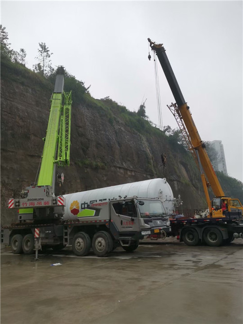 金水区“不怕风雨冻”—— 吊车的 “恶劣环境适应” 技术